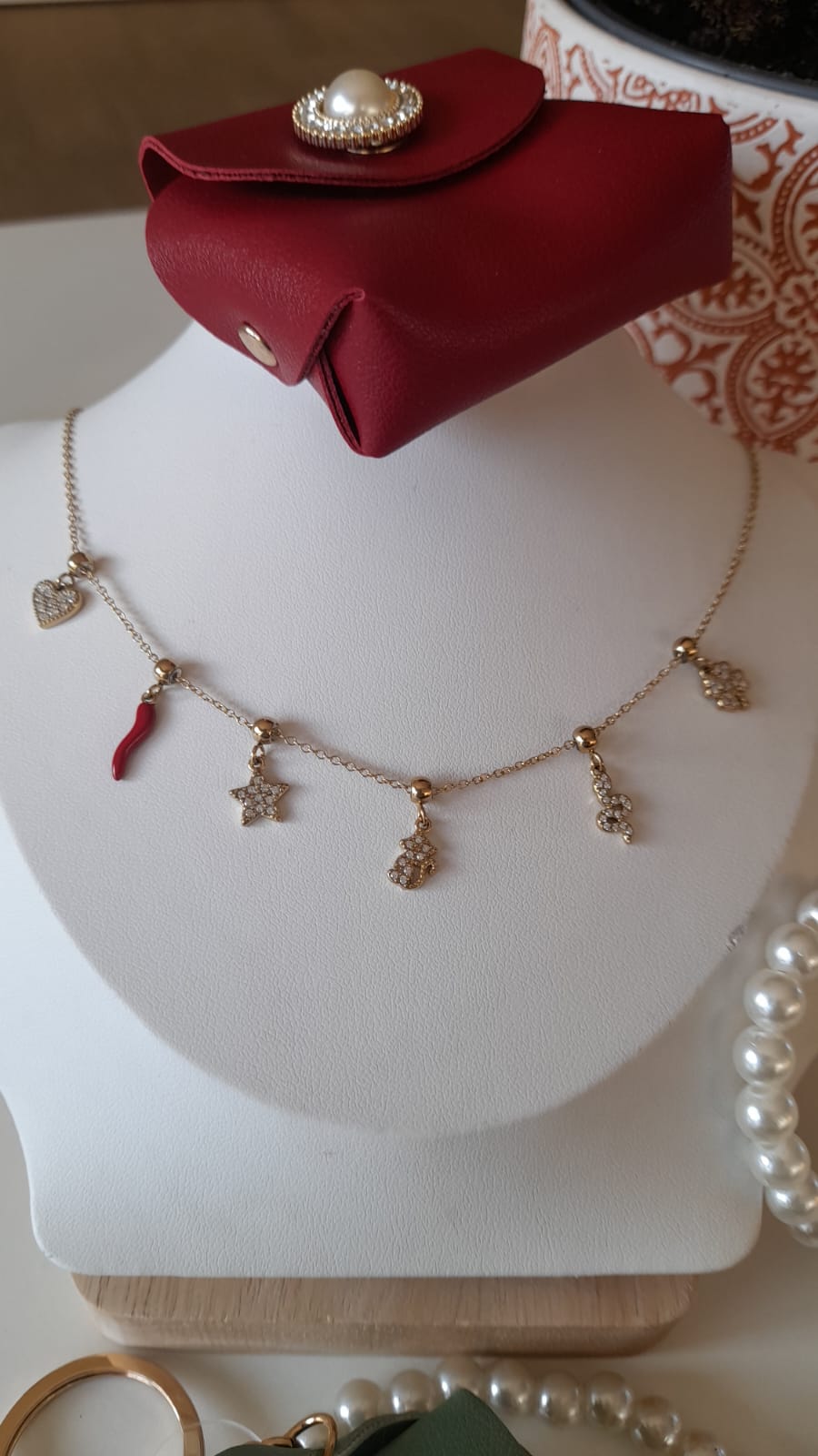 A012 Collana charms corno e portafortuna
